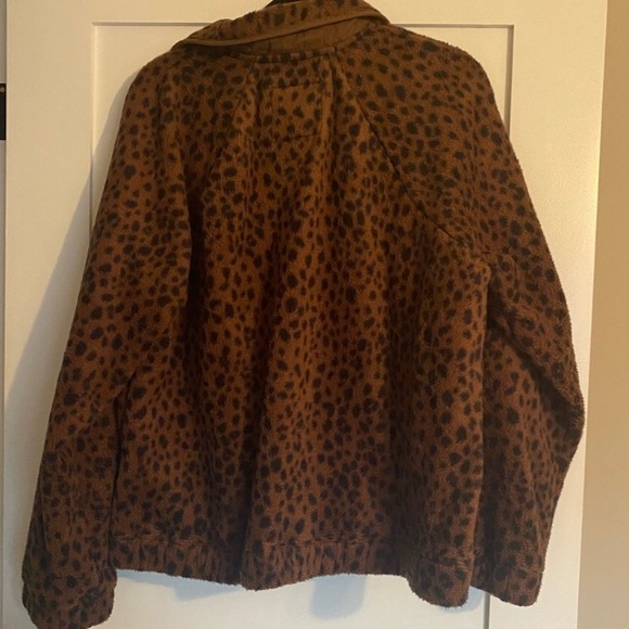 Abercrombie Super Soft Leopard Sherpa Jacket - Picture 4 of 5